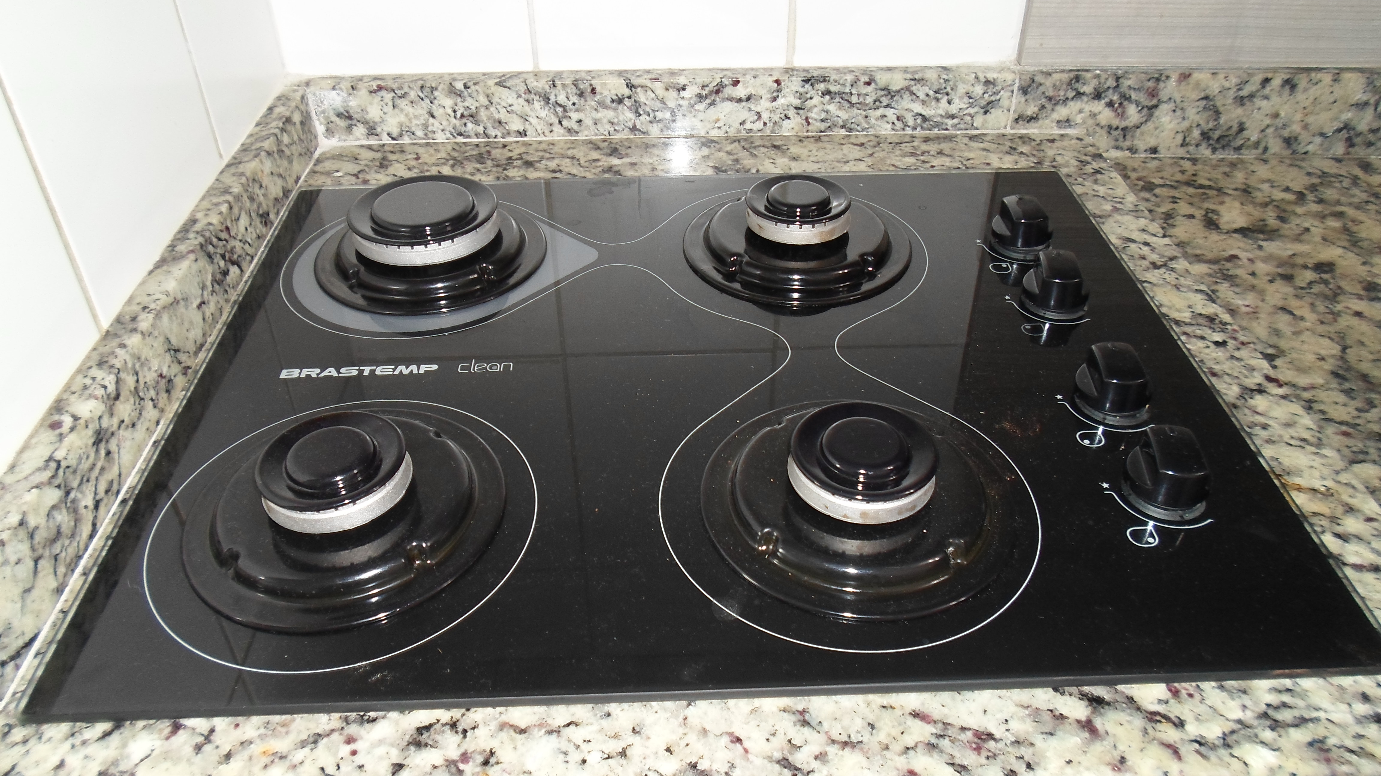 CONVERSÃO DE FOGÃO FORNO E COOKTOPS Invicta Gás